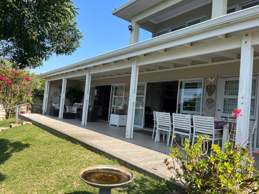 4 Bedroom Property for Sale in Morgans Bay Eastern Cape